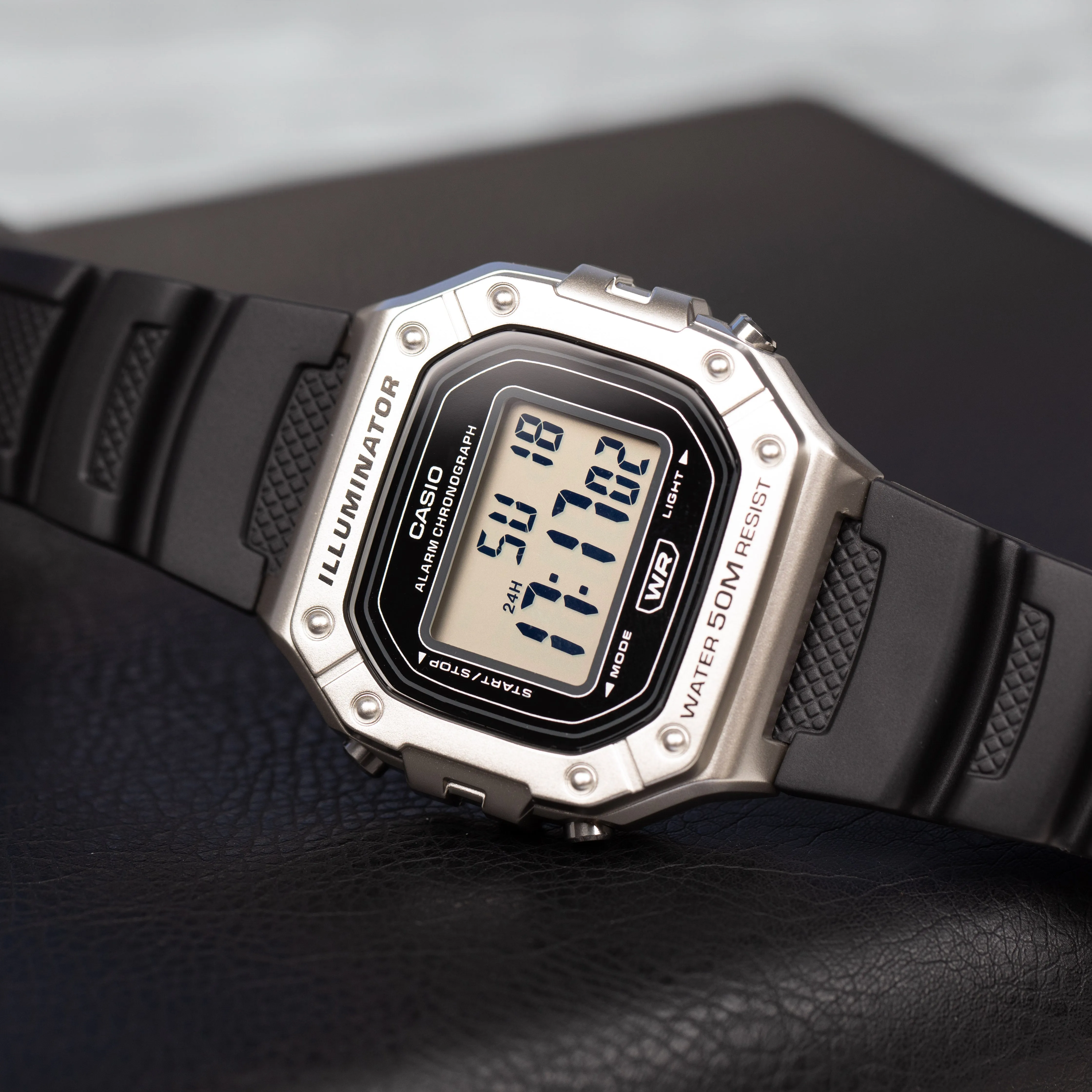 Casio Illuminator W218HM-7A Digital