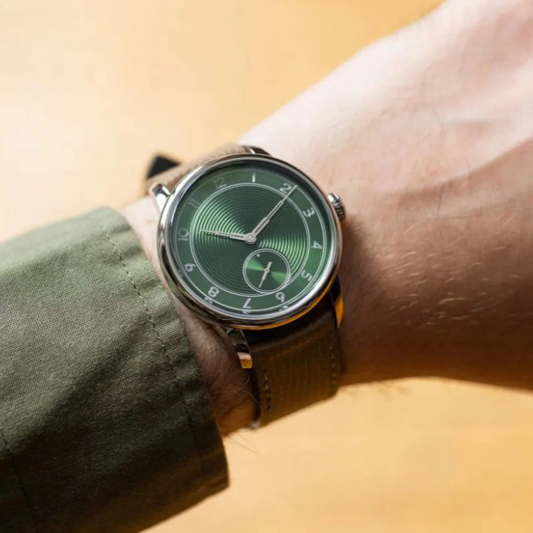 LE x The Horophile LA Petite Seconde Metrolpolish