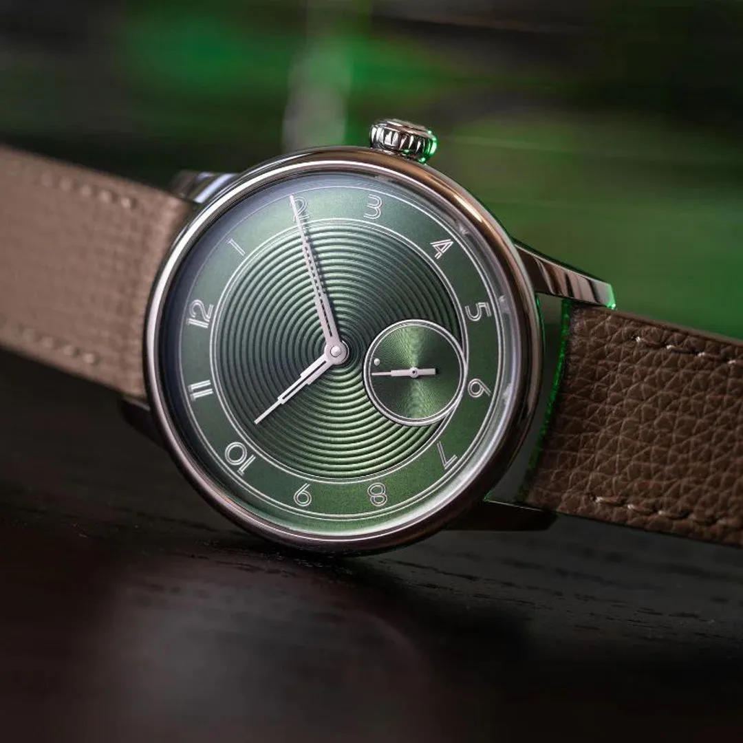 LE x The Horophile LA Petite Seconde Metrolpolish
